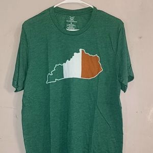 Men's large green Kentucky shirt